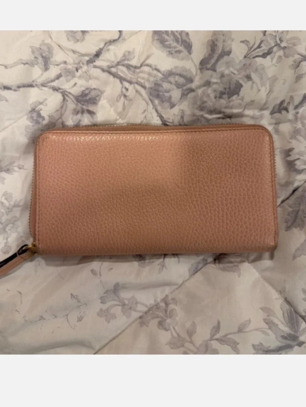 Gucci GG Marmont zip-around continental wallet Pink